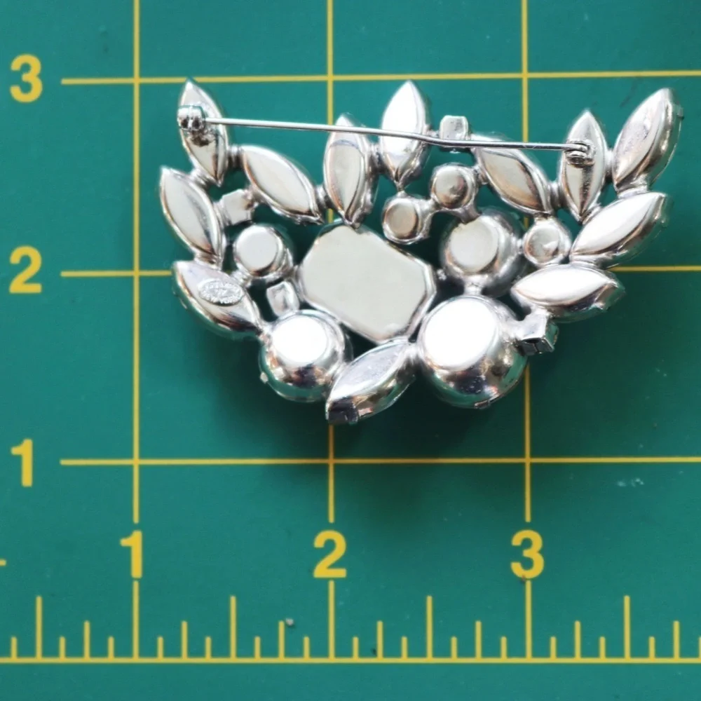 Kramar antique crystals